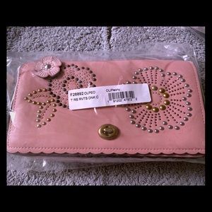 NWT Coach 1941 Dinky With Tea Rose Rivets Peony